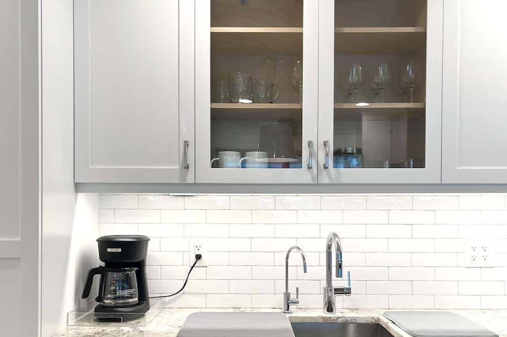 Photo of Kitchen in Lake Sarasota