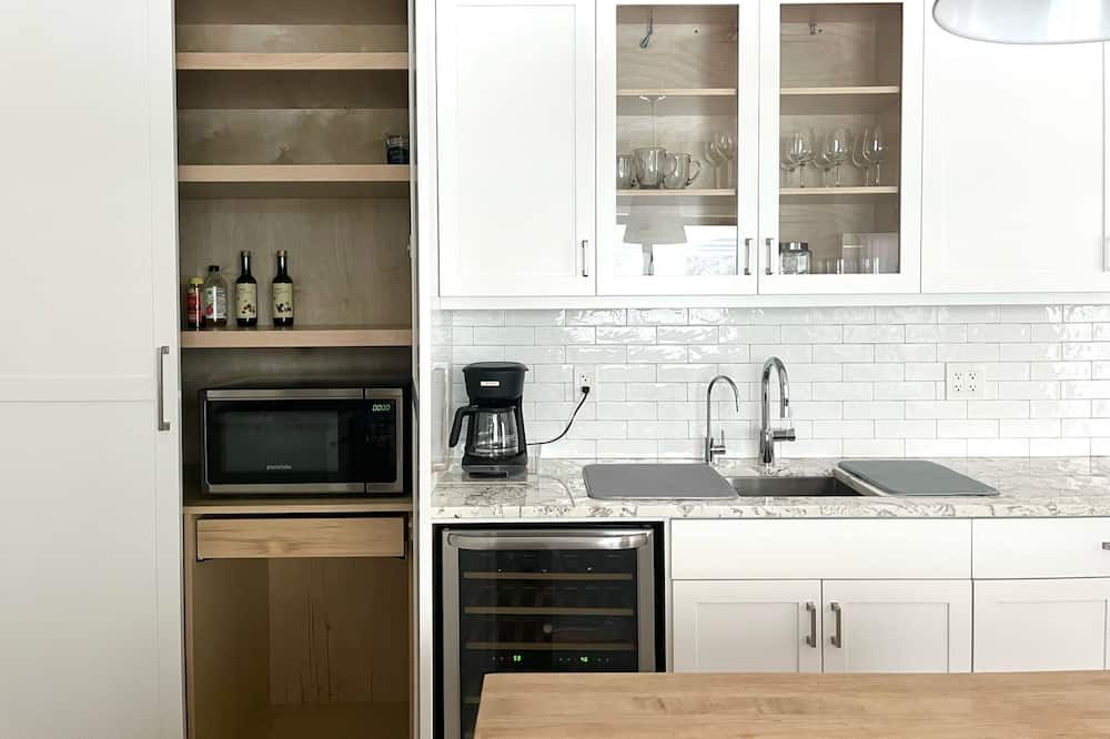 Photo of Kitchen in Lake Sarasota