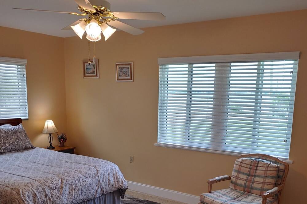 Photo of Bedroom in Sebring