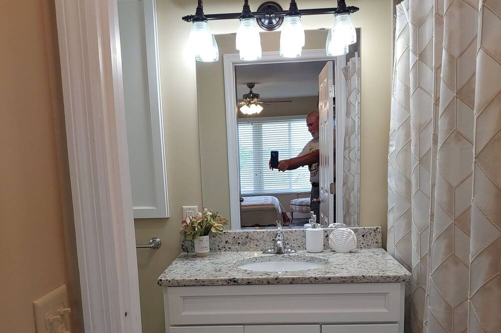 Photo of Bathroom in Sebring