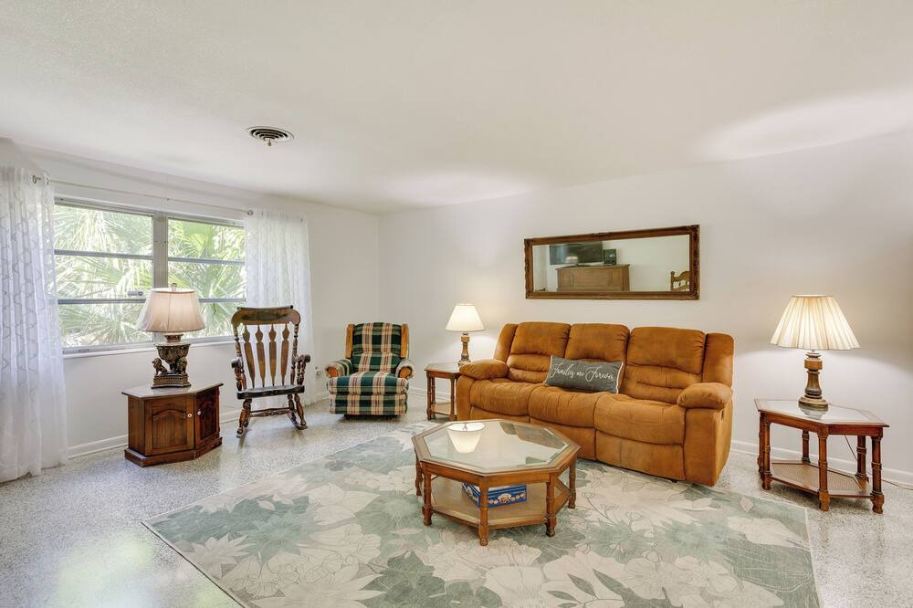 Photo of Livingroom in Greenacres