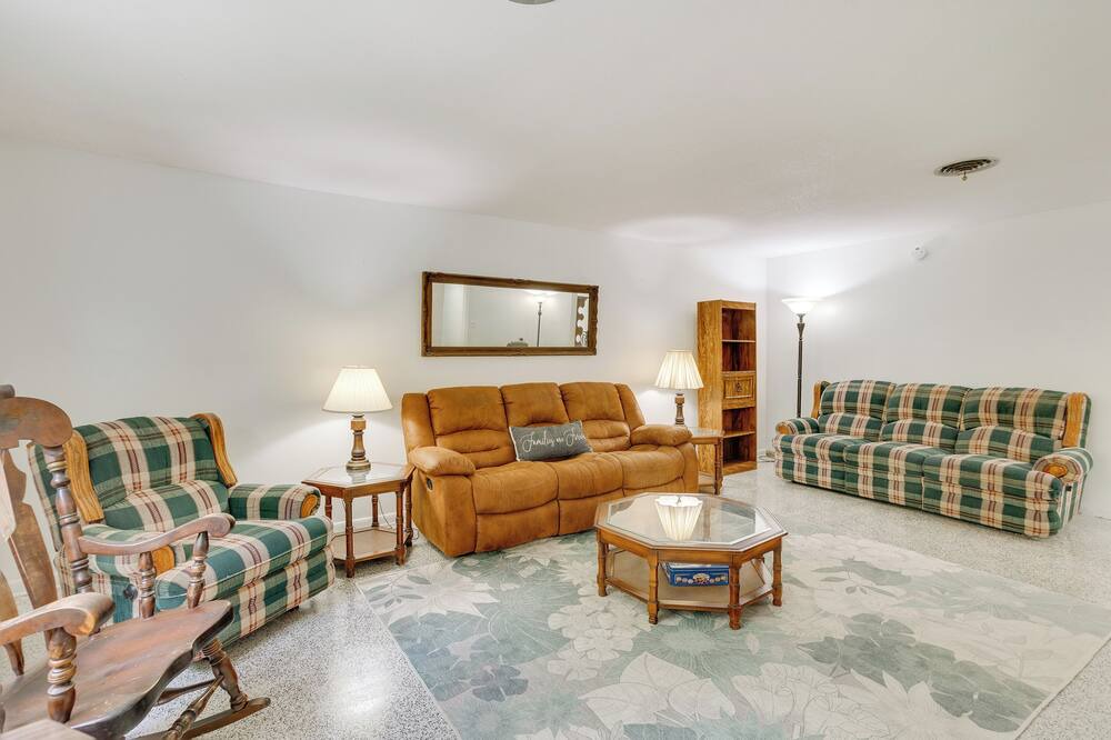 Photo of Livingroom in Greenacres