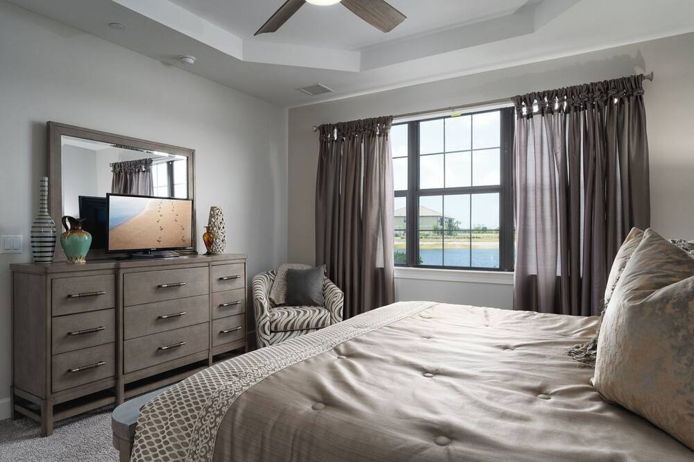 Photo of Bedroom in Naples