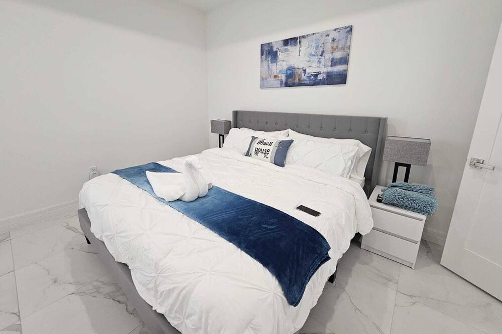 Photo of Bedroom in Diplomat