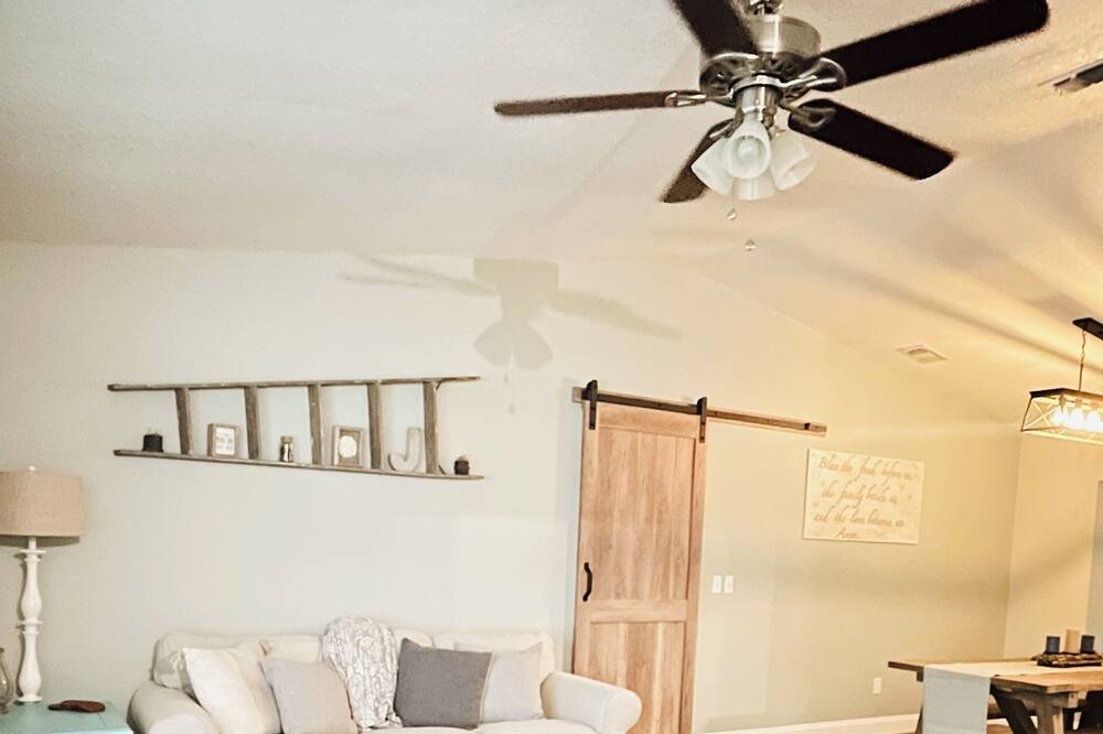 Photo of Livingroom in Port Saint Lucie