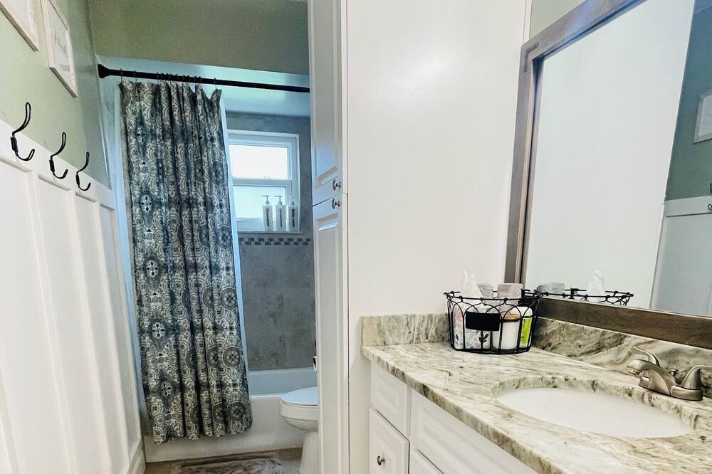 Photo of Bathroom in Port Saint Lucie