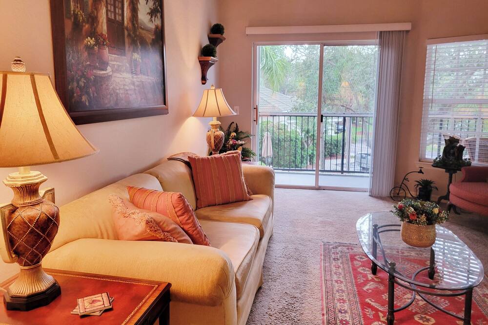Photo of Livingroom in Palmer Ranch