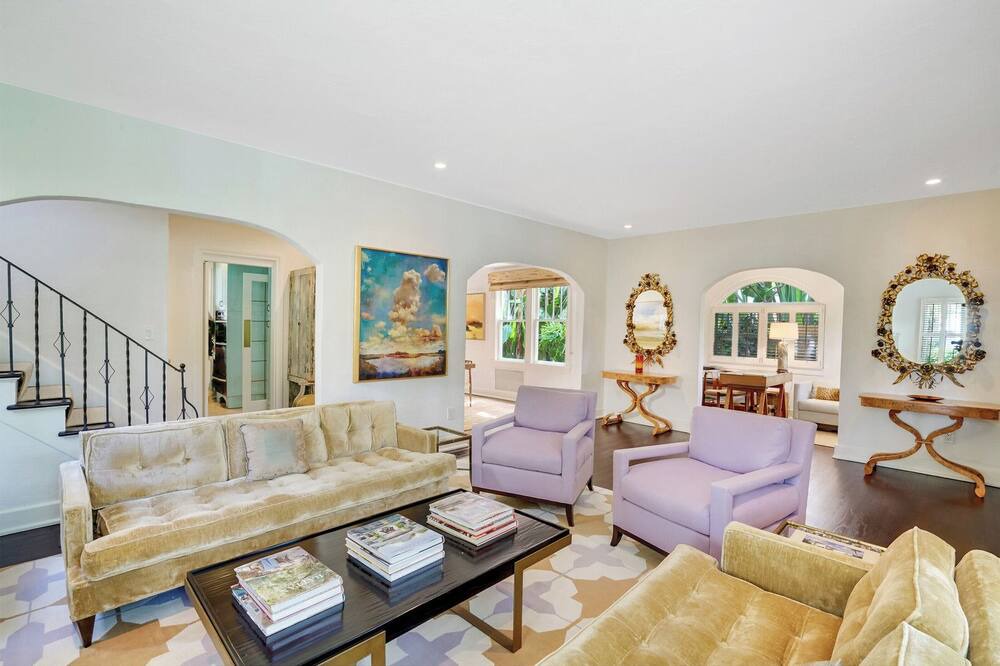Photo of Livingroom in Old Northwood