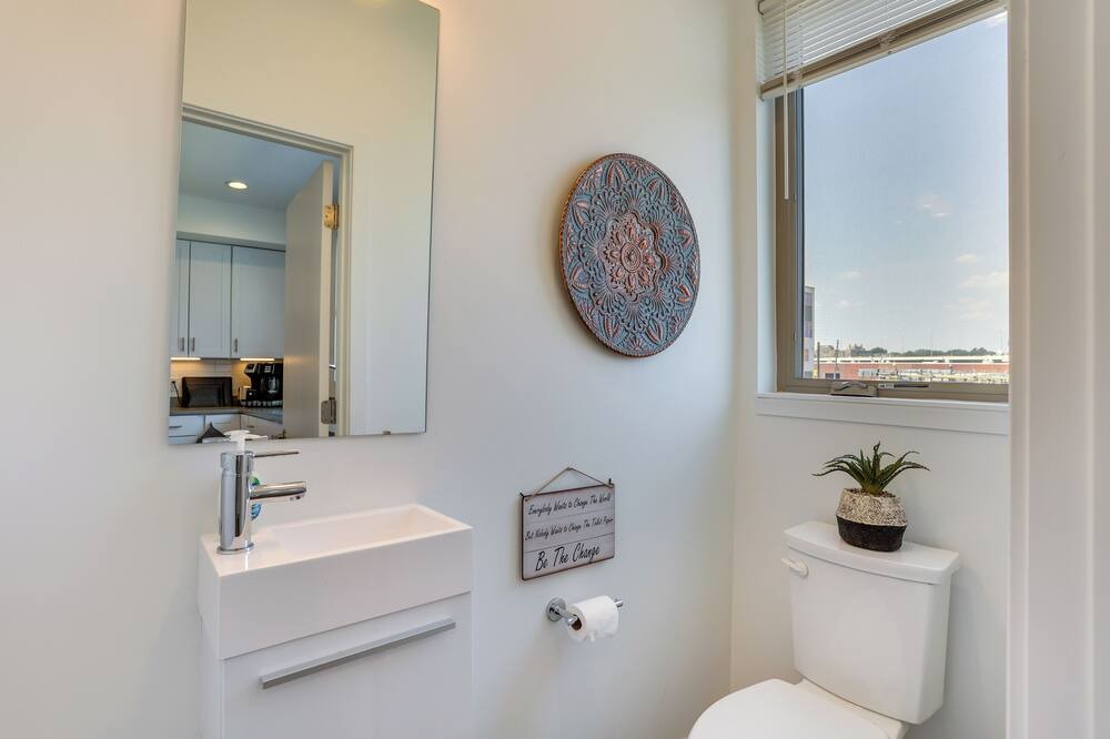 Photo of Bathroom in Olde Richmond