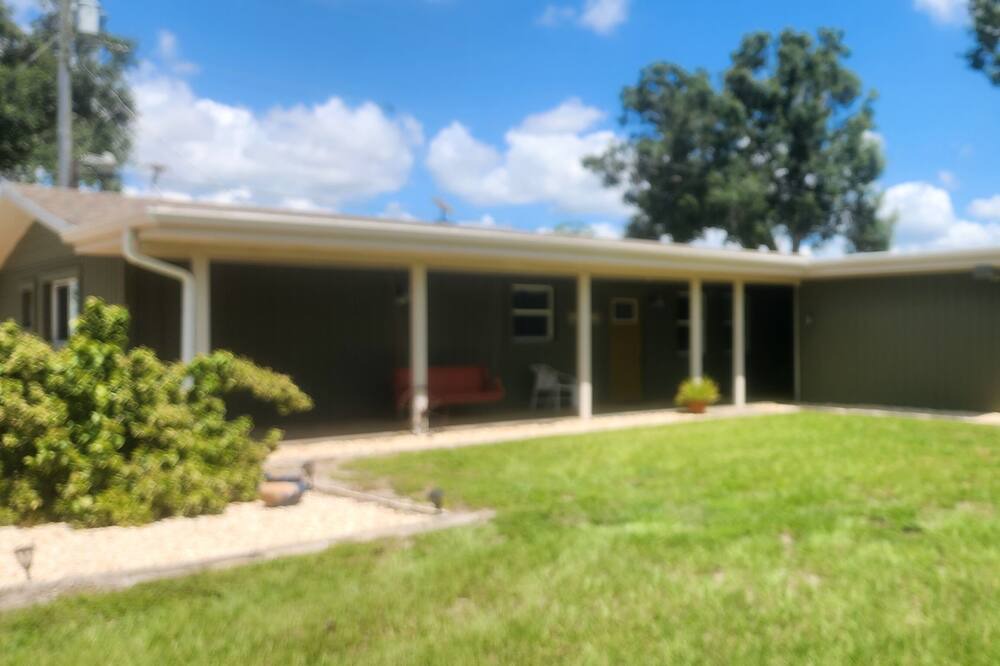 Photo of Outdoor in LaBelle