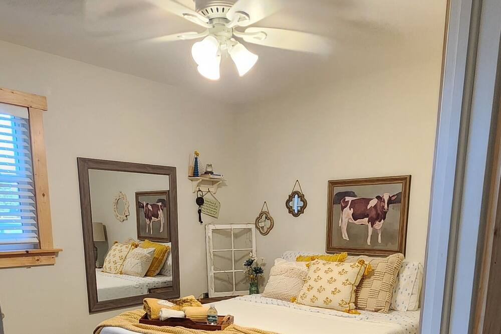 Photo of Bedroom in LaBelle