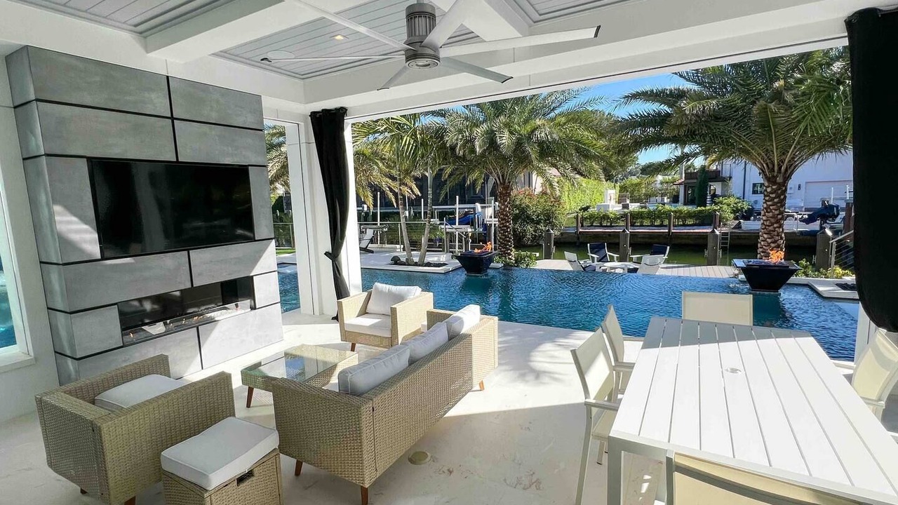 Photo of Patio Balcony in Royal Harbor