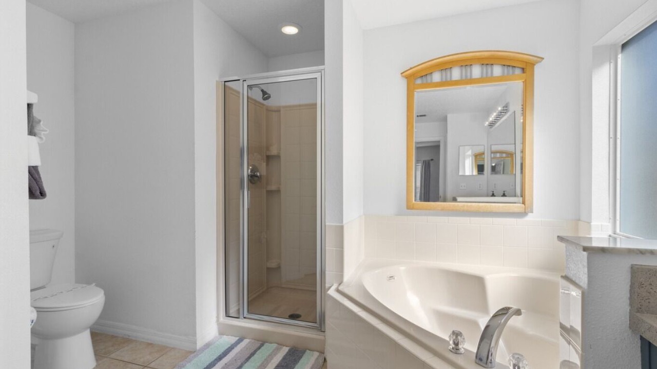 Photo of Bathroom in Seasons