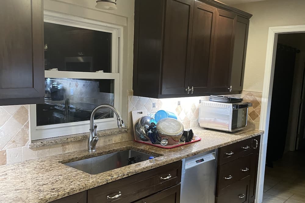 Photo of Kitchen in Lakeland Highlands