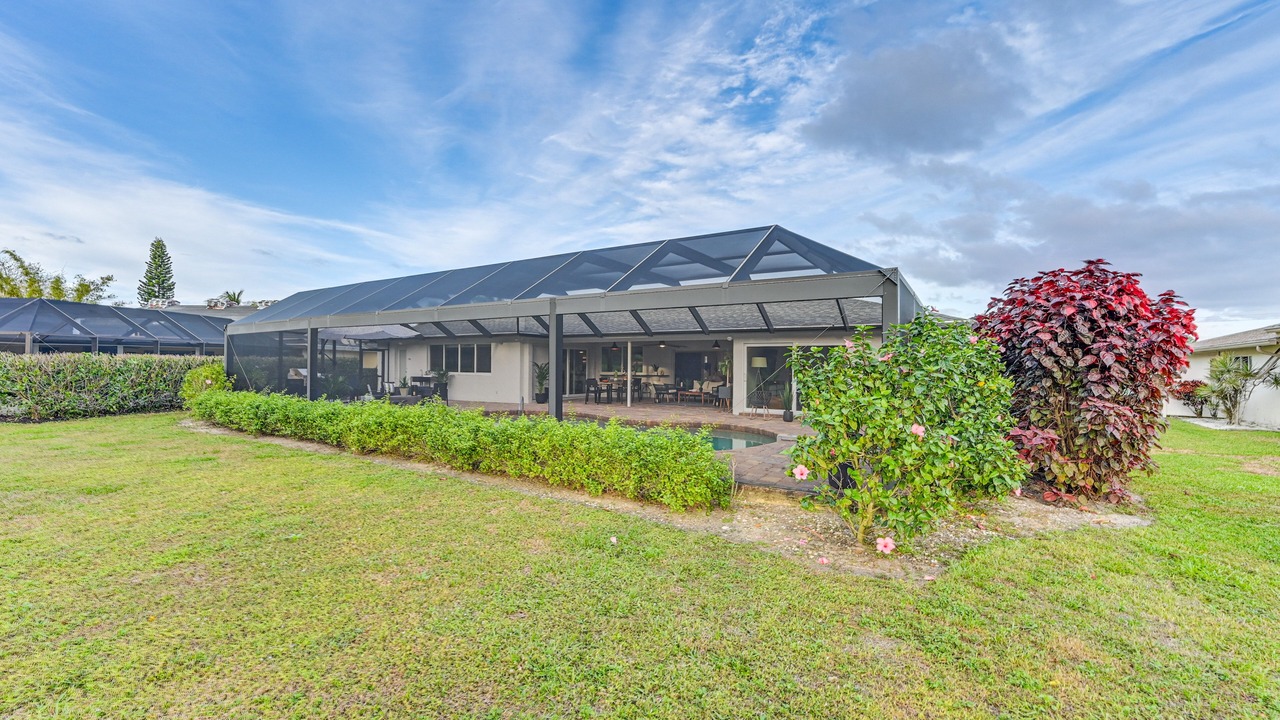 Photo of Outdoor in Imperial Golf Estates