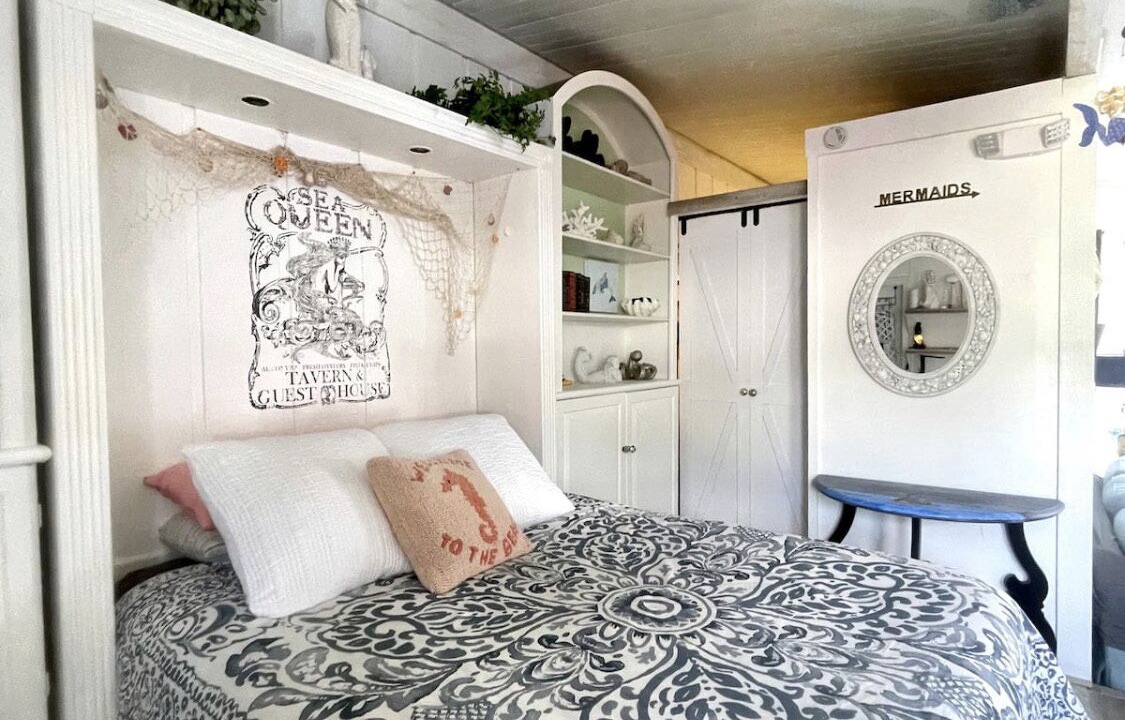Photo of Bedroom in Florida Ridge