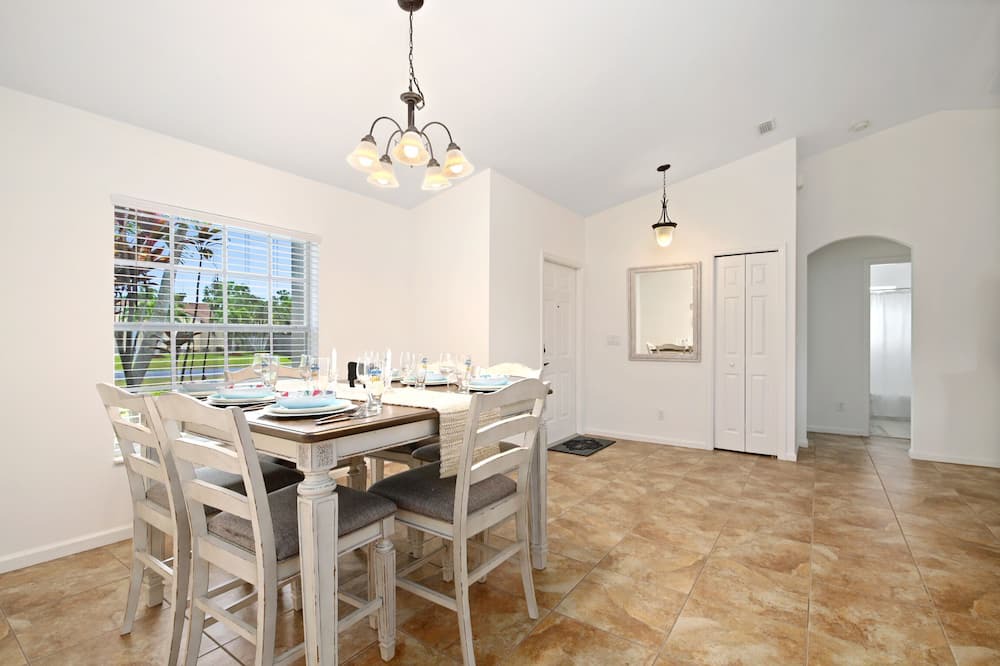 Photo of Kitchen in Port Saint Lucie