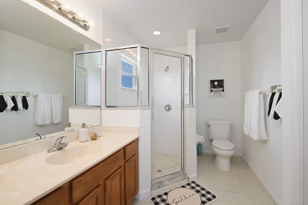 Photo of Bathroom in Port Saint Lucie