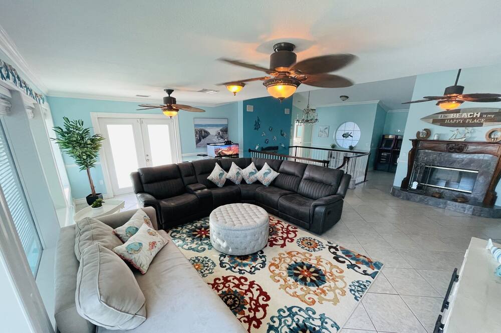 Photo of Bedroom in Floridana Beach