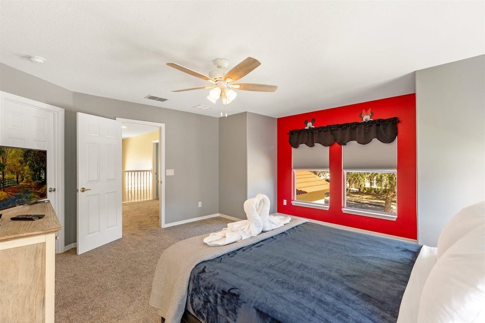 Photo of Bedroom in Watersong