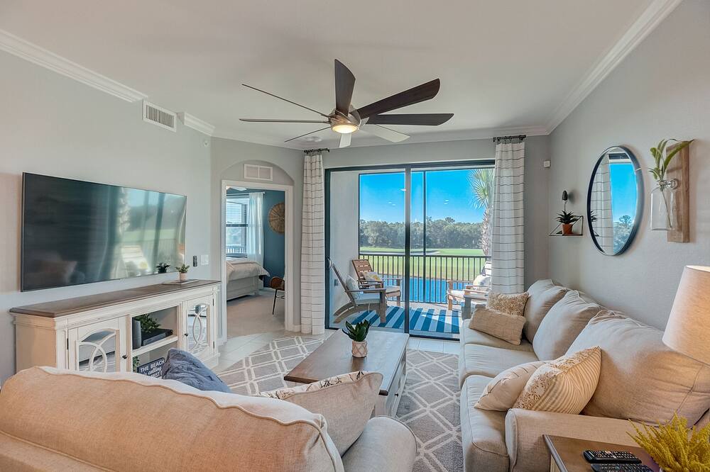 Photo of Livingroom in Lakewood Ranch