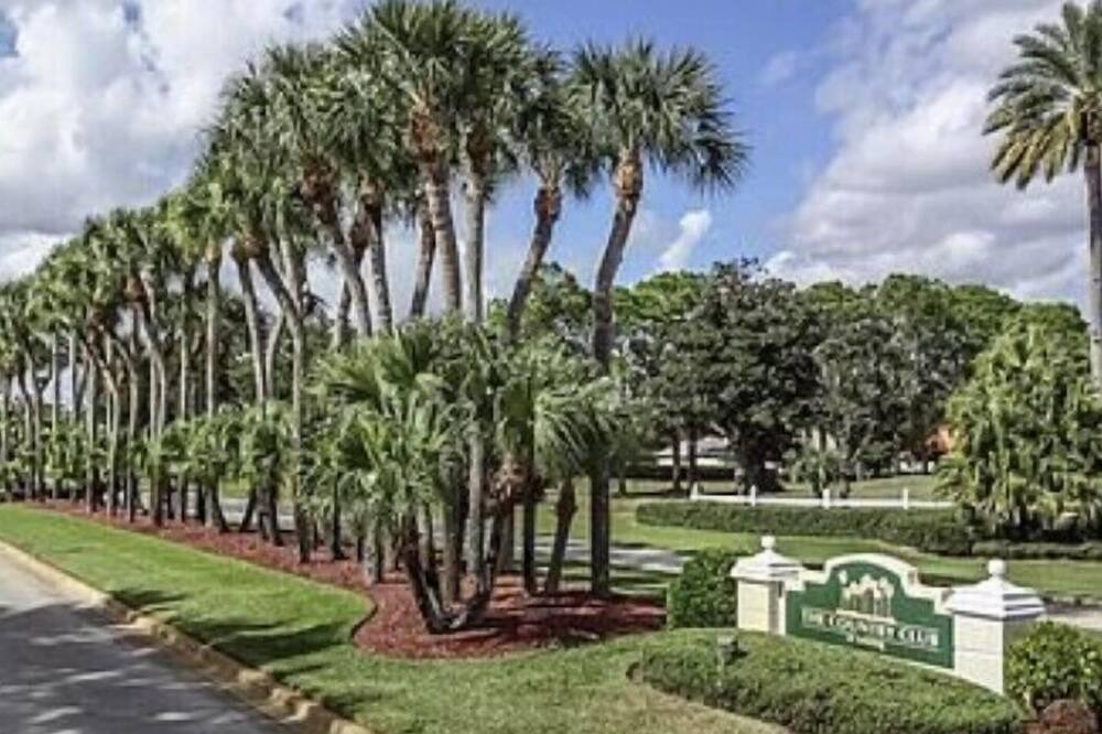 Photo of Outdoor in Sebring