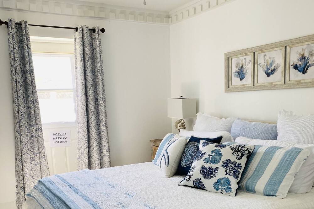Photo of Bedroom in Melbourne Beach