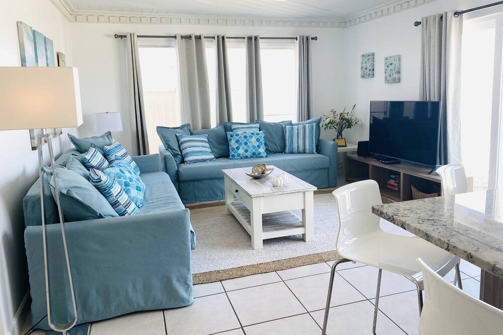 Photo of Livingroom in Melbourne Beach