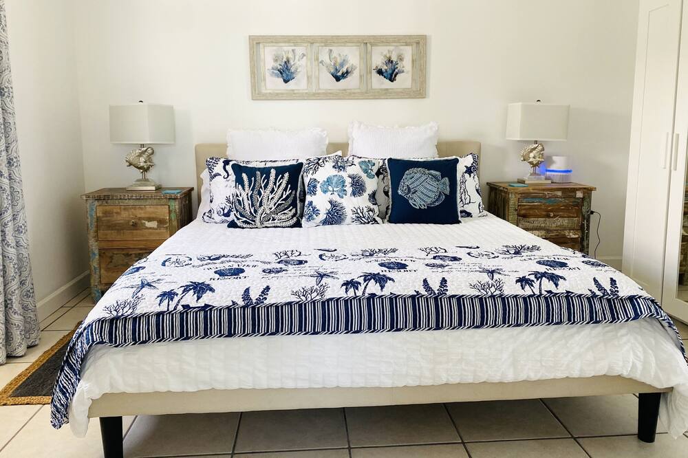 Photo of Bedroom in Melbourne Beach