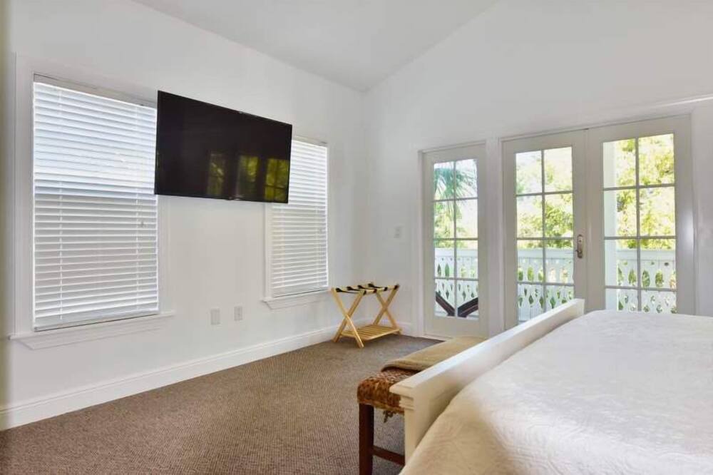 Photo of Bedroom in Islamorada