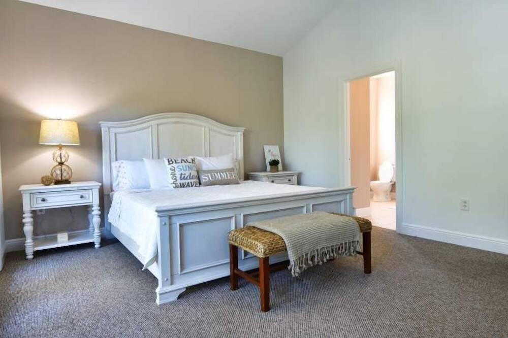Photo of Bedroom in Islamorada