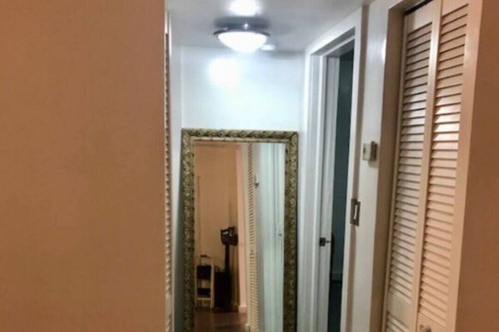 Photo of Bedroom in Allapattah
