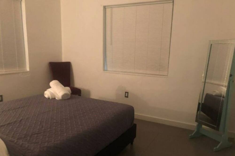 Photo of Bedroom in Allapattah