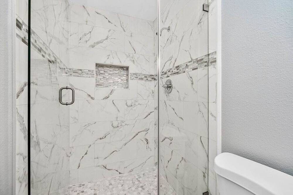 Photo of Bathroom in Tropic