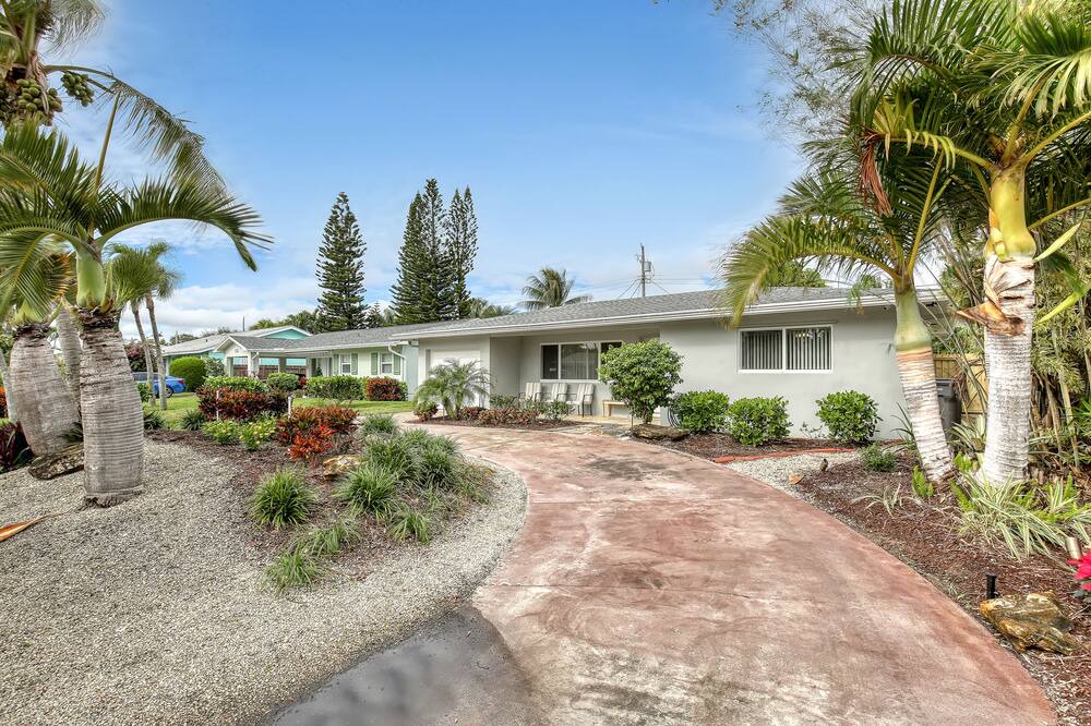 Photo of Outdoor in Juno Beach