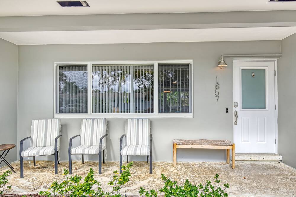 Photo of Outdoor in Juno Beach