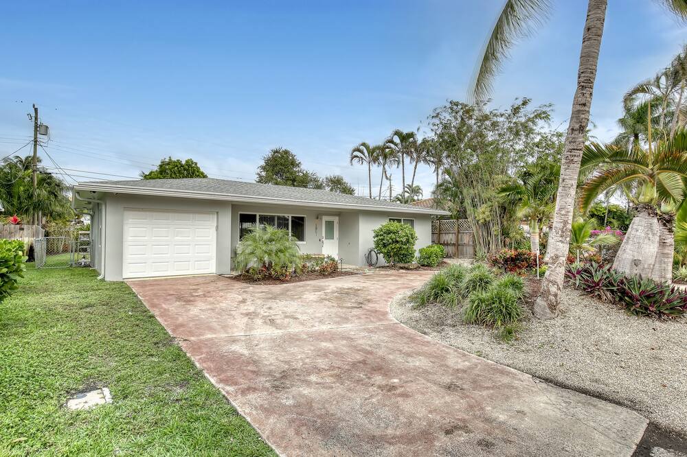 Photo of Outdoor in Juno Beach