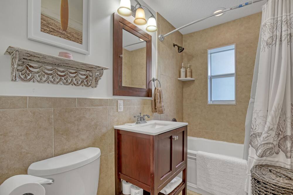 Photo of Bathroom in Juno Beach