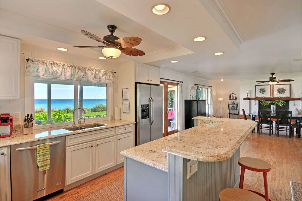 Photo of Kitchen in Orchid Island