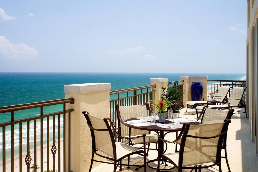 Photo of Patio Balcony in Central Beach