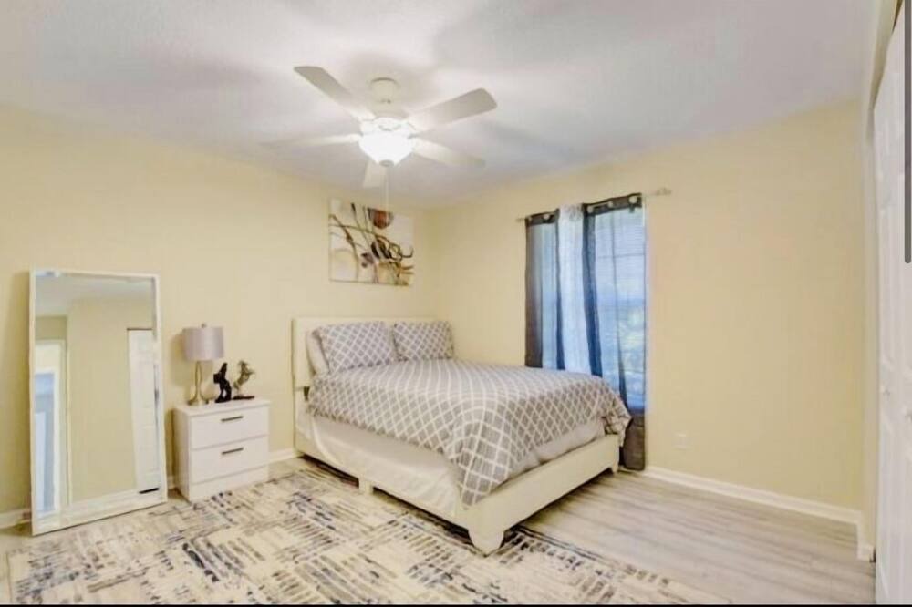 Photo of Bedroom in Wellington