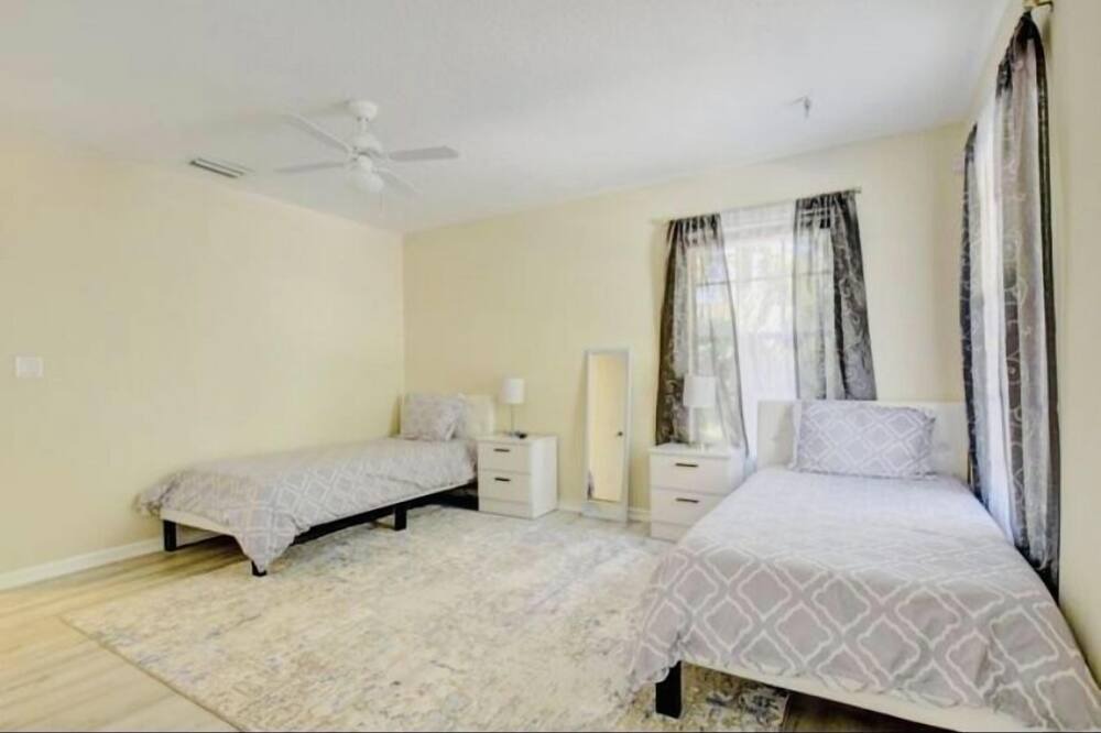 Photo of Bedroom in Wellington