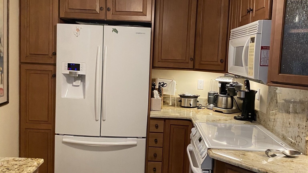 Photo of Kitchen in Royal Harbor