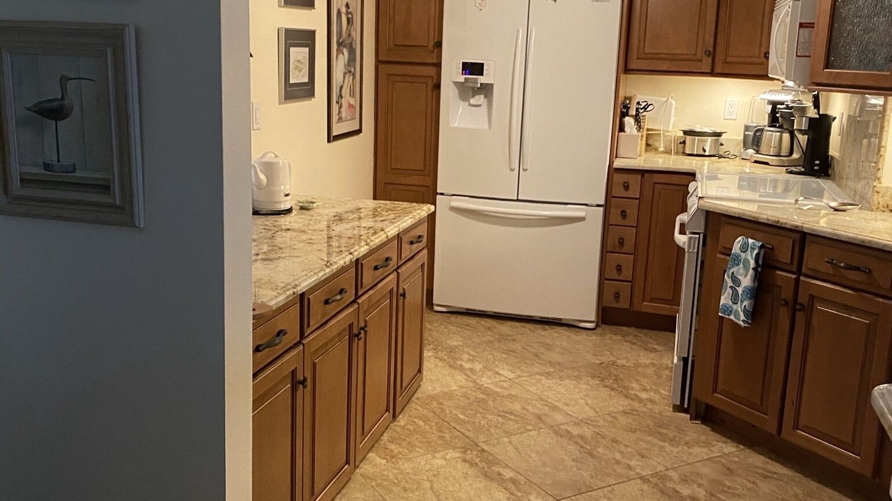 Photo of Kitchen in Royal Harbor