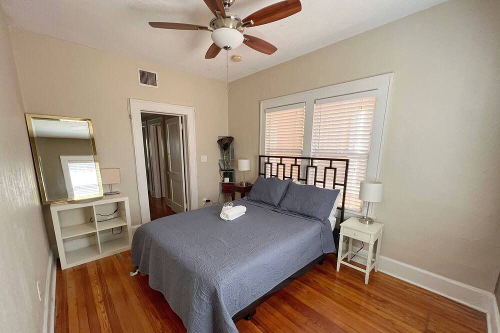 Photo of Bedroom in Riviera Bay