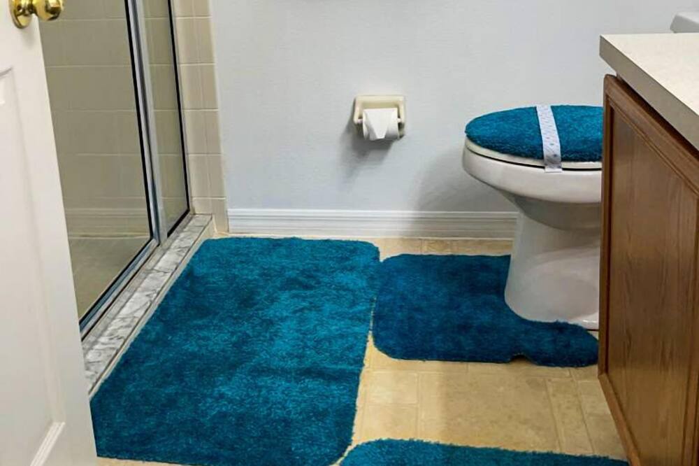 Photo of Bathroom in Poinciana