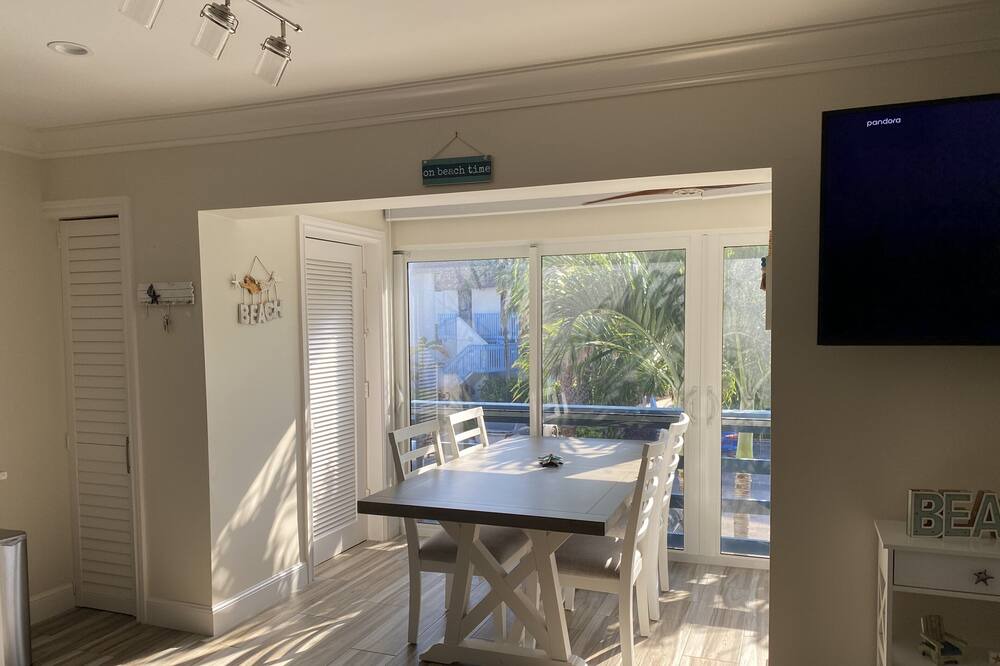 Photo of Livingroom in Hutchinson Island South