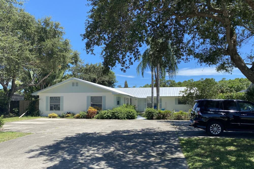 Photo of Others in Hobe Sound