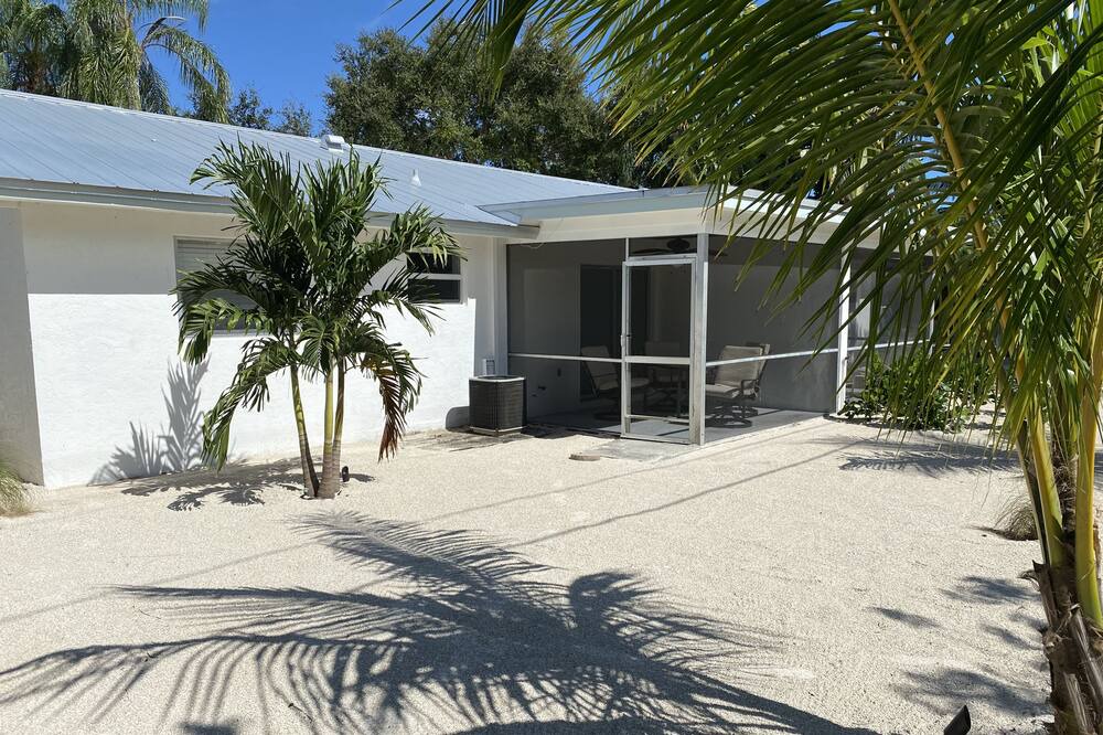 Photo of Others in Hobe Sound
