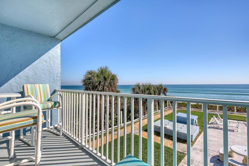Photo of Patio Balcony in South Patrick Shores